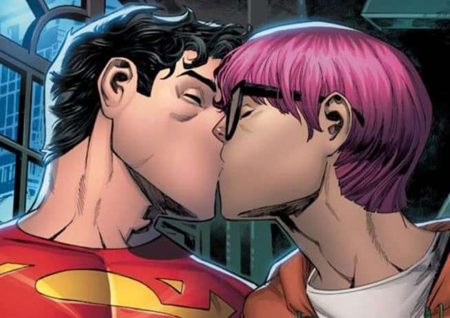 Ufficializzata la notizia che Superman, nel nuovo numero dei Fumetti DC Comics, amerà un uomo.
